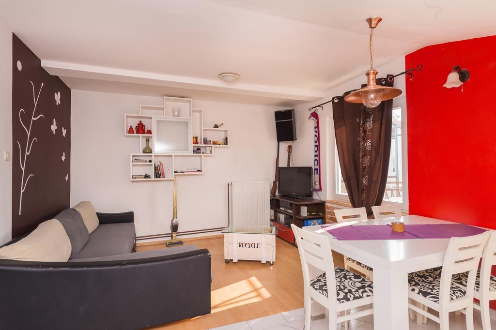 Apartment Milka 沃迪切 外观 照片